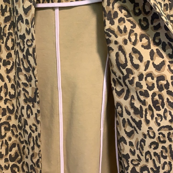 CAbi Signature Leopard Jacket- Size S - Picture 8 of 8